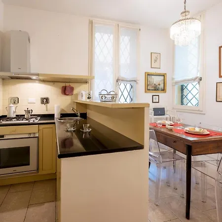 Getthekey S.stefano Appartement *